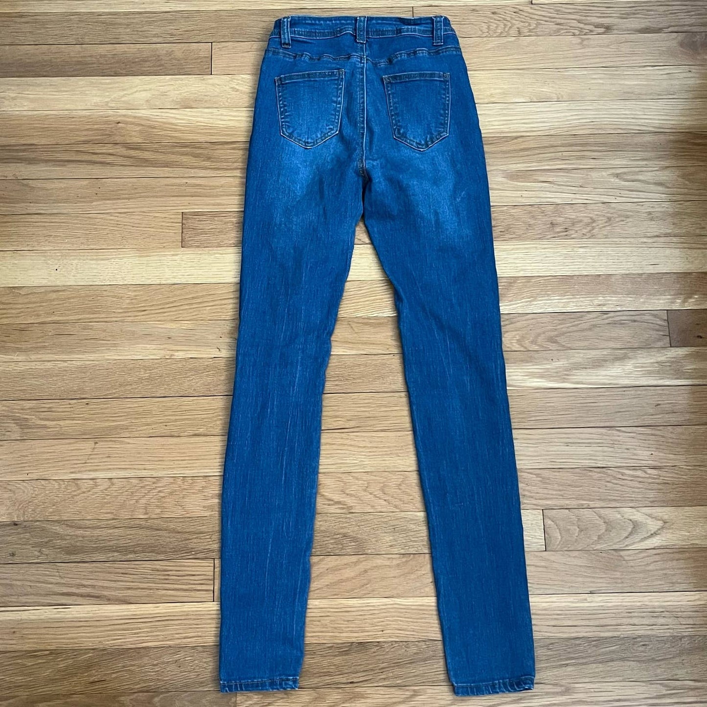 T & Y Fashion Distressed Jeggings - Size S