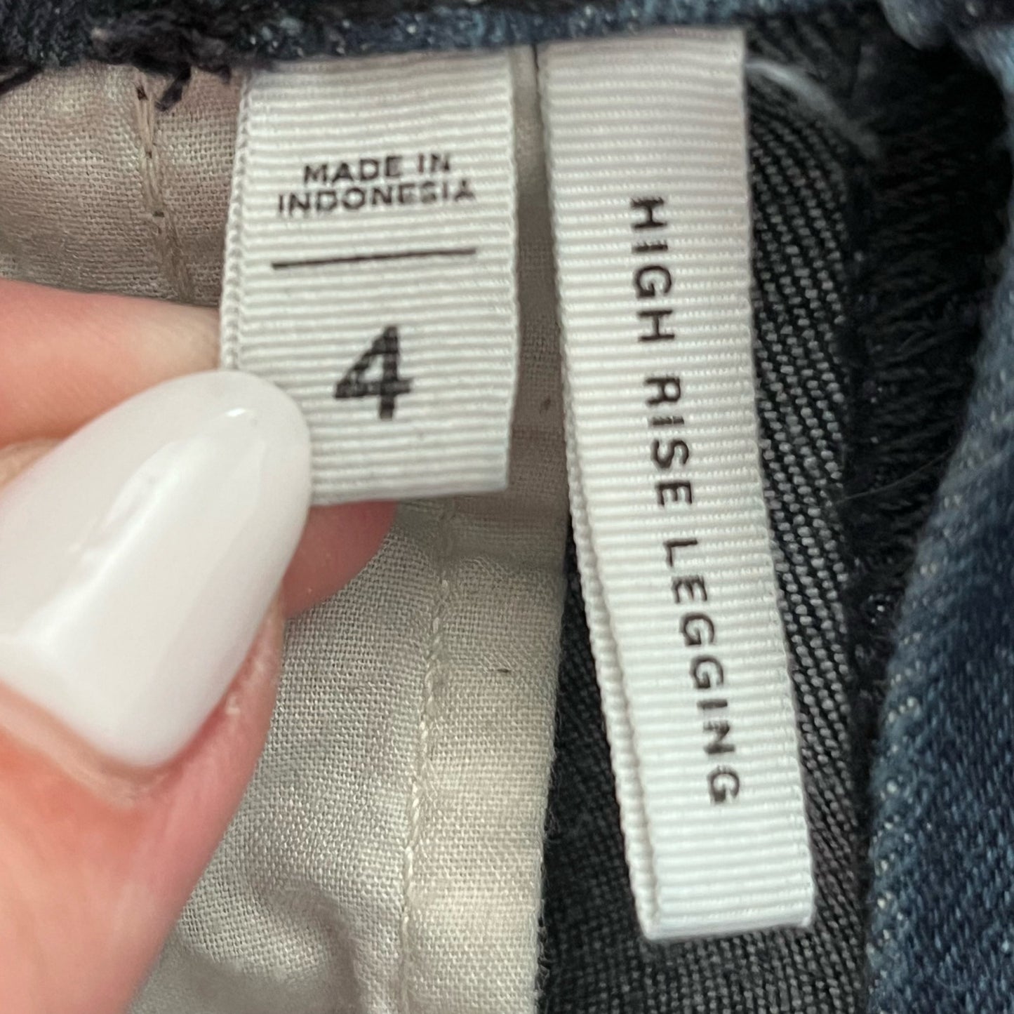 LOFT Outlet High Rise (Jean) Legging - Size 4