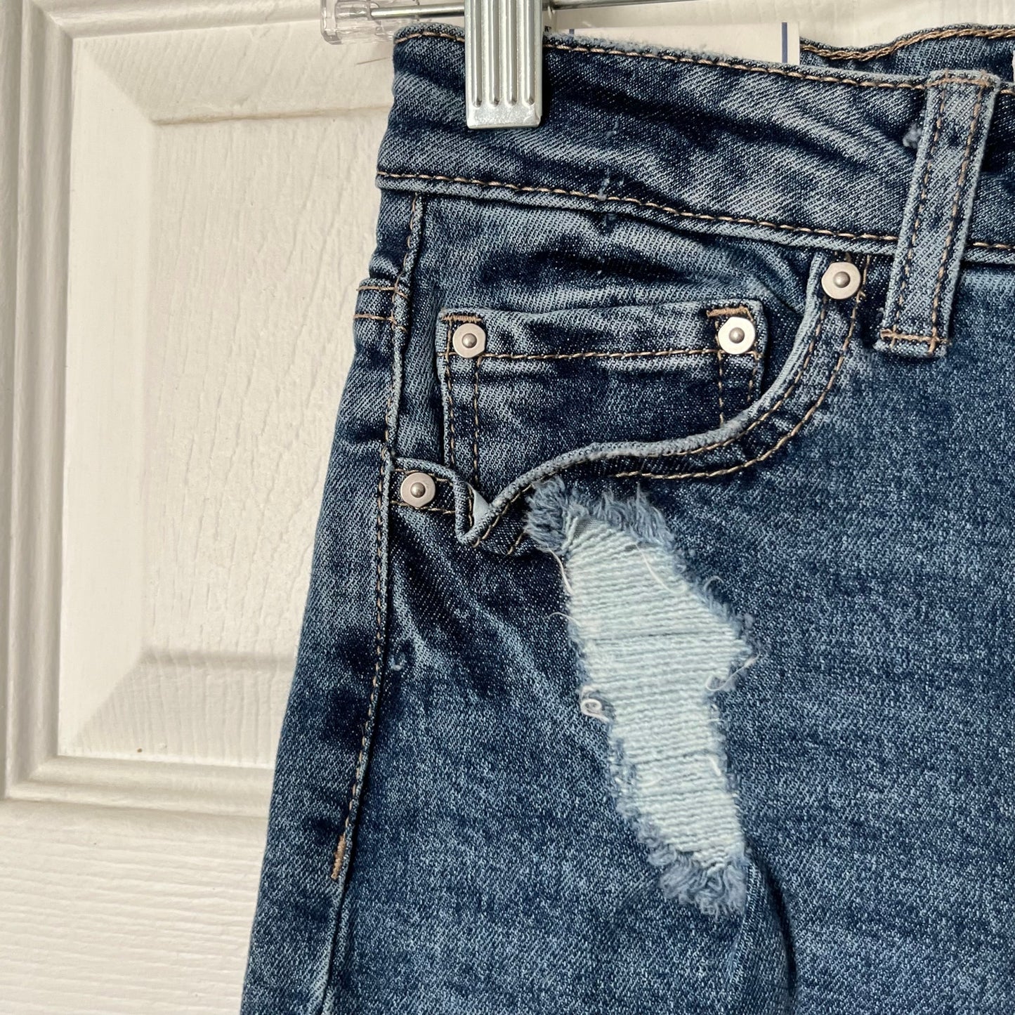 Indigo Rein Distressed Skinny Jeans - Size 5 - NWT