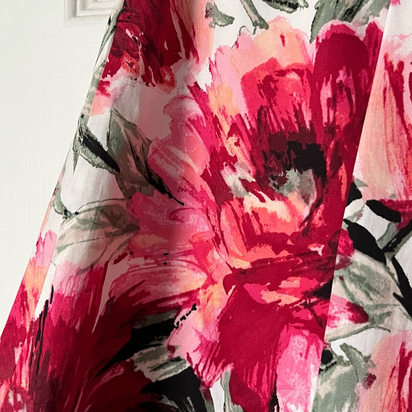 White House Black Market Floral Flare Skirt - Size 0