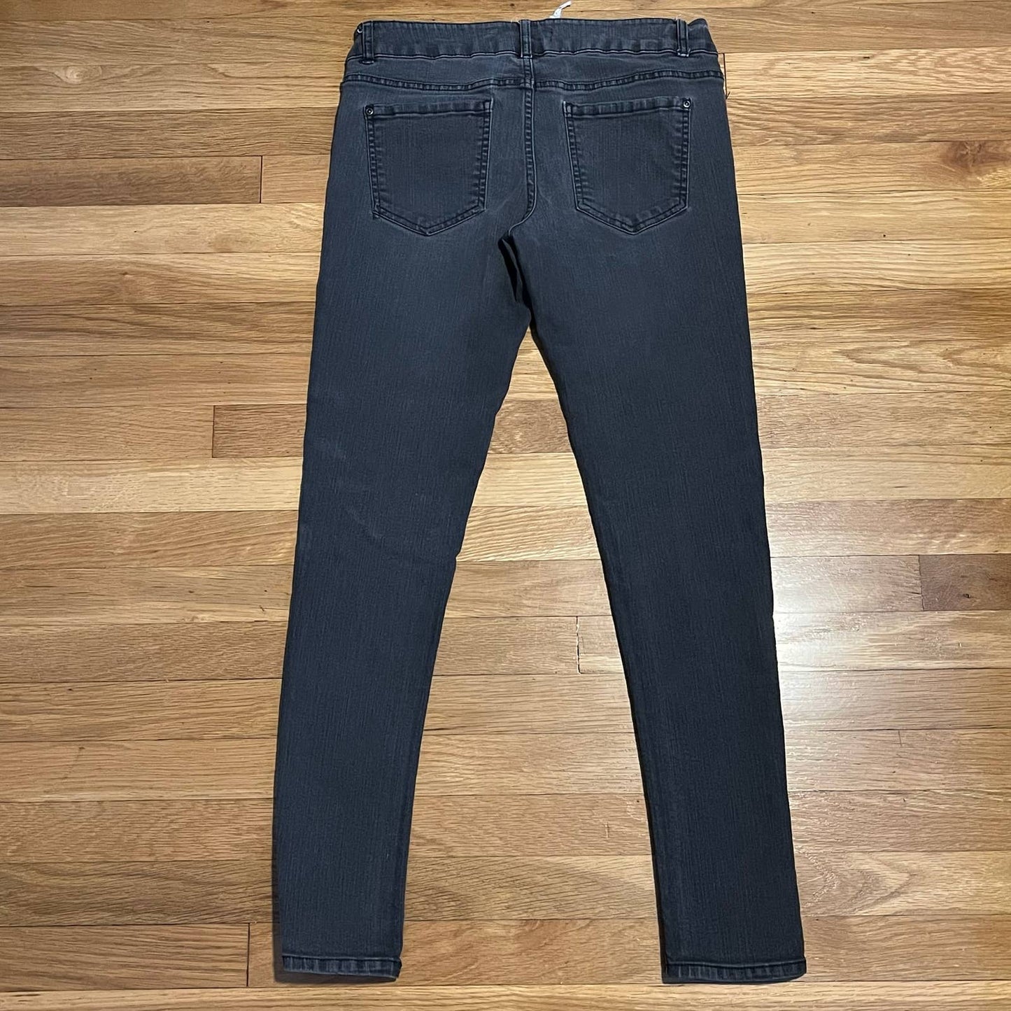 21 Denim Skinny Jeans - Size 30x32