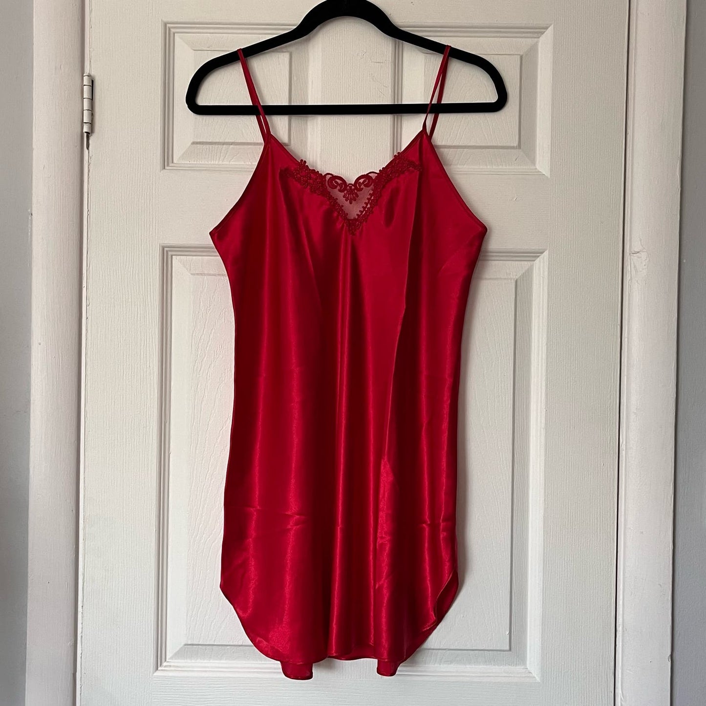 Dentelle V-Neck Lace Trim Satin Chemise - Size M