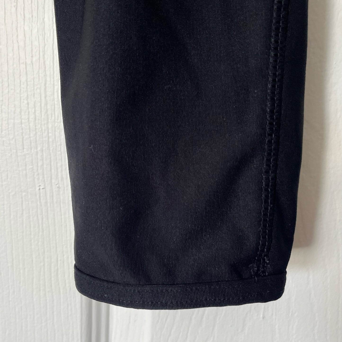 Vogo Athletica Mesh Inset Cropped Leggings - Size S