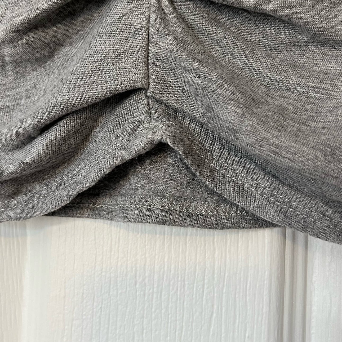 Fashion Nova Front-Seam Cropped Long Sleeve Top - Size UNKNOWN