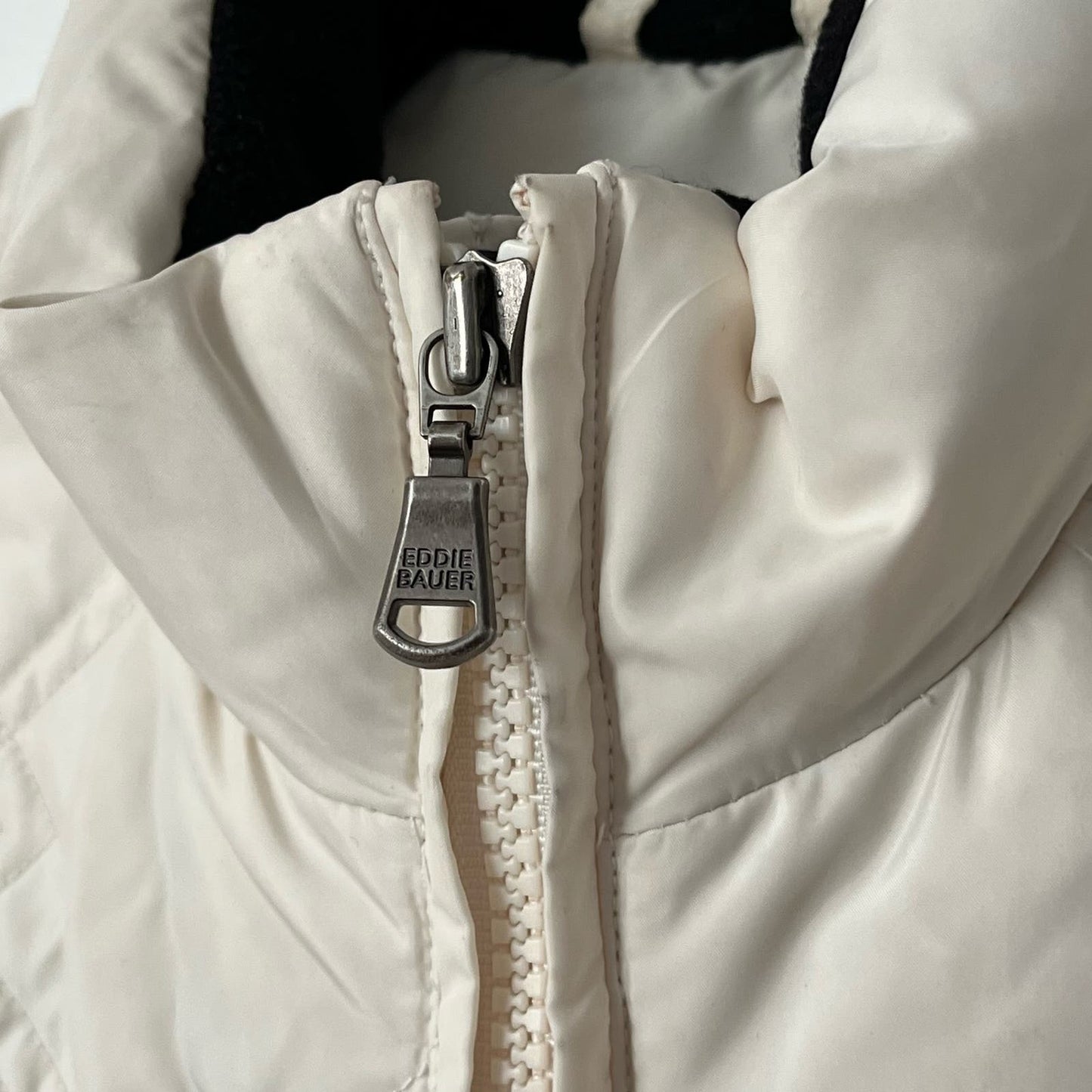 Eddie Bauer Puffer Vest - Size S