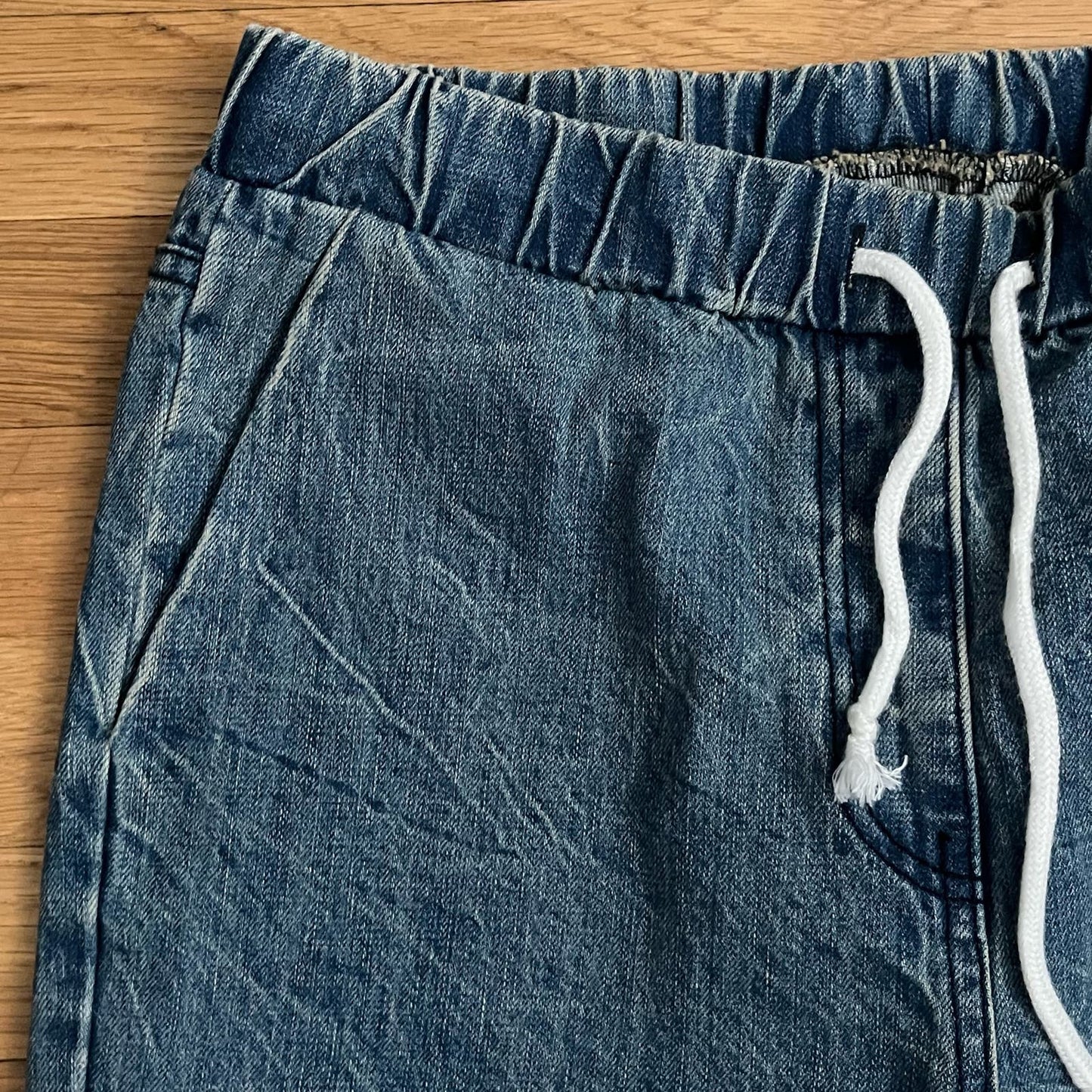 Elastic/Drawstring Waist Tapered Jeans - Size L