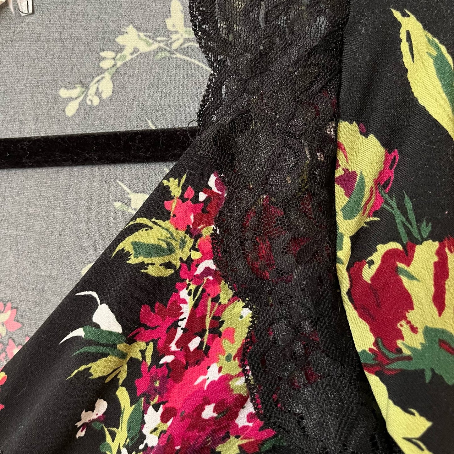 3/4 Sleeve Lace Trim Top - Size S