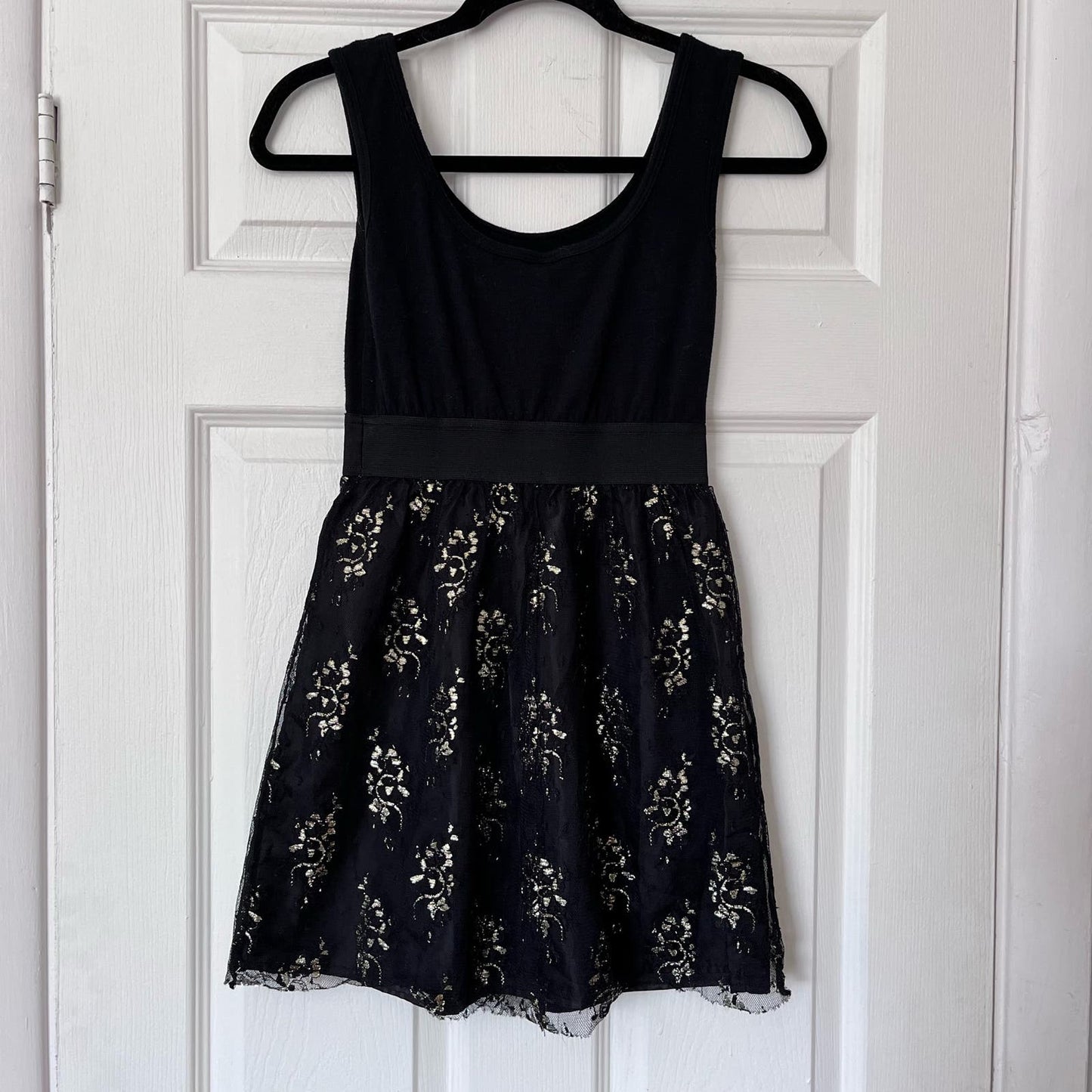 Xhilaration Dress w/Lace Overlay Skirt - Size XS