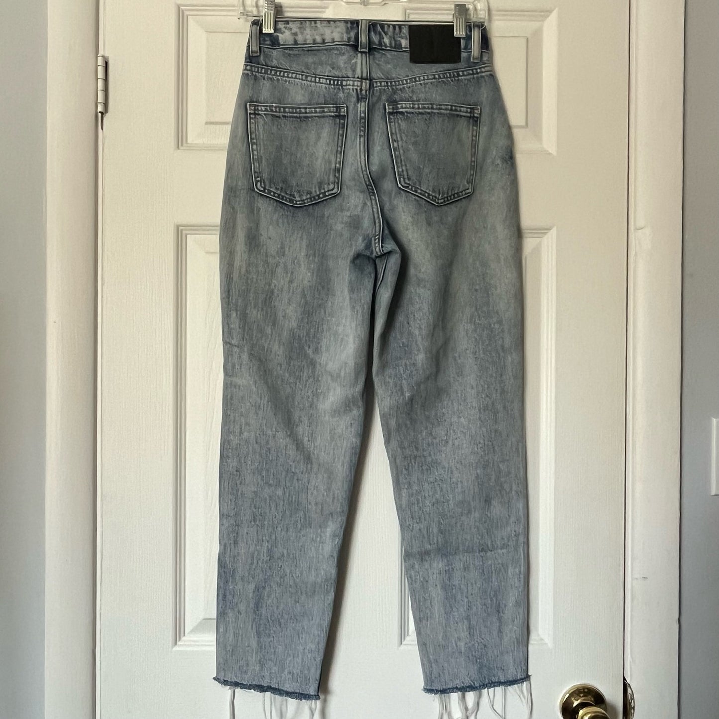 Zara High Waist Cropped Raw Hem Jeans - Size 2