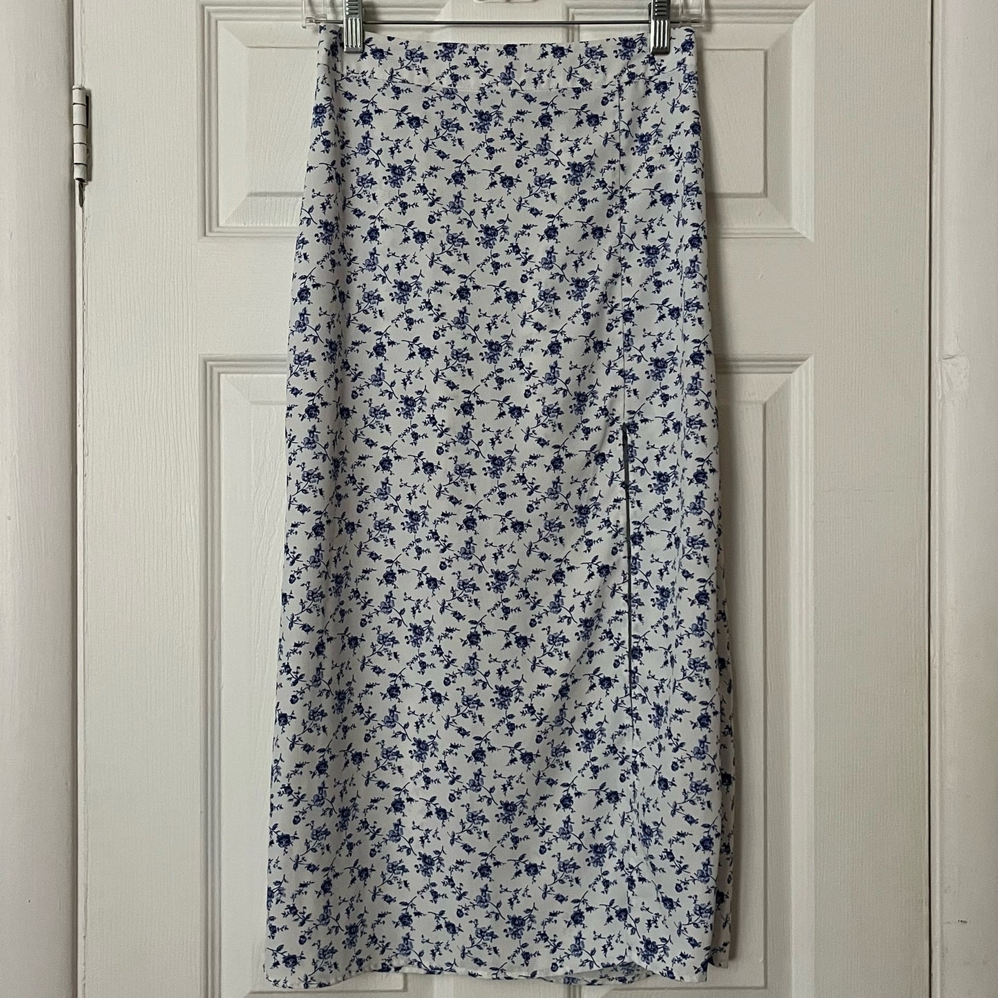 Forever 21 Floral Midi Skirt - Size S