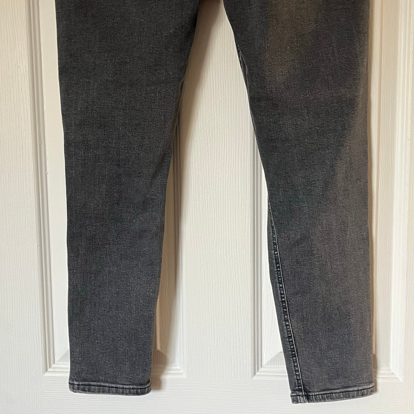 Topshop Distressed Skinny Jeans - Size 32x30