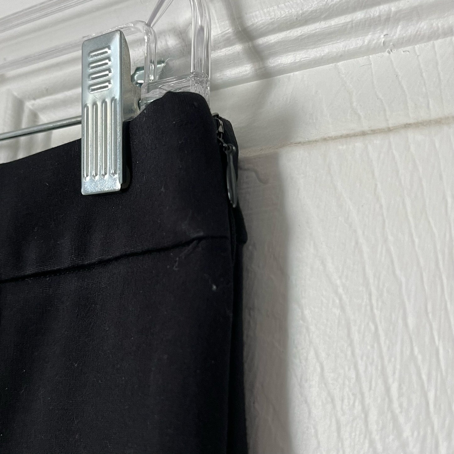 Ann Taylor LOFT Front-Seamed Pants - Size 8
