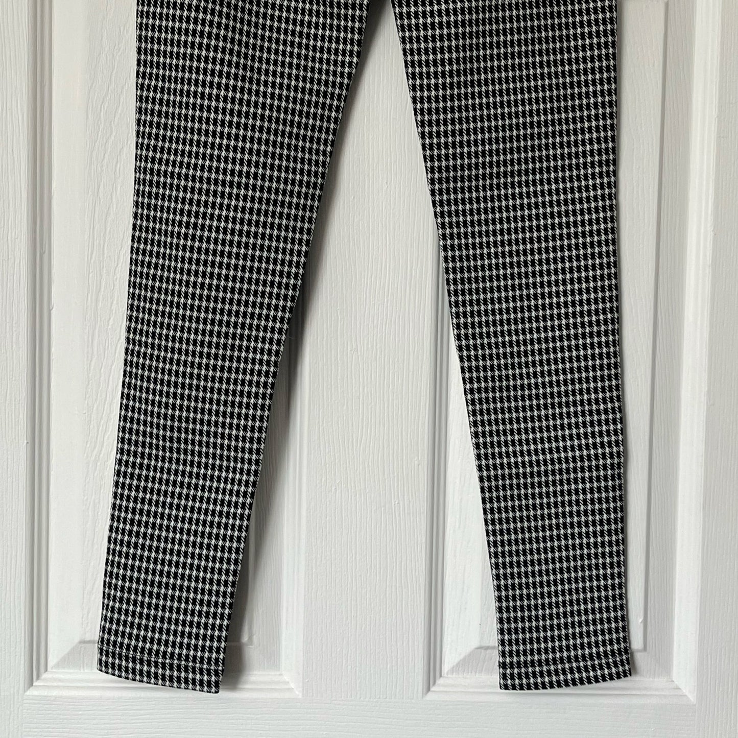 Chocolate USA Houndstooth Skinny Pants - Size S