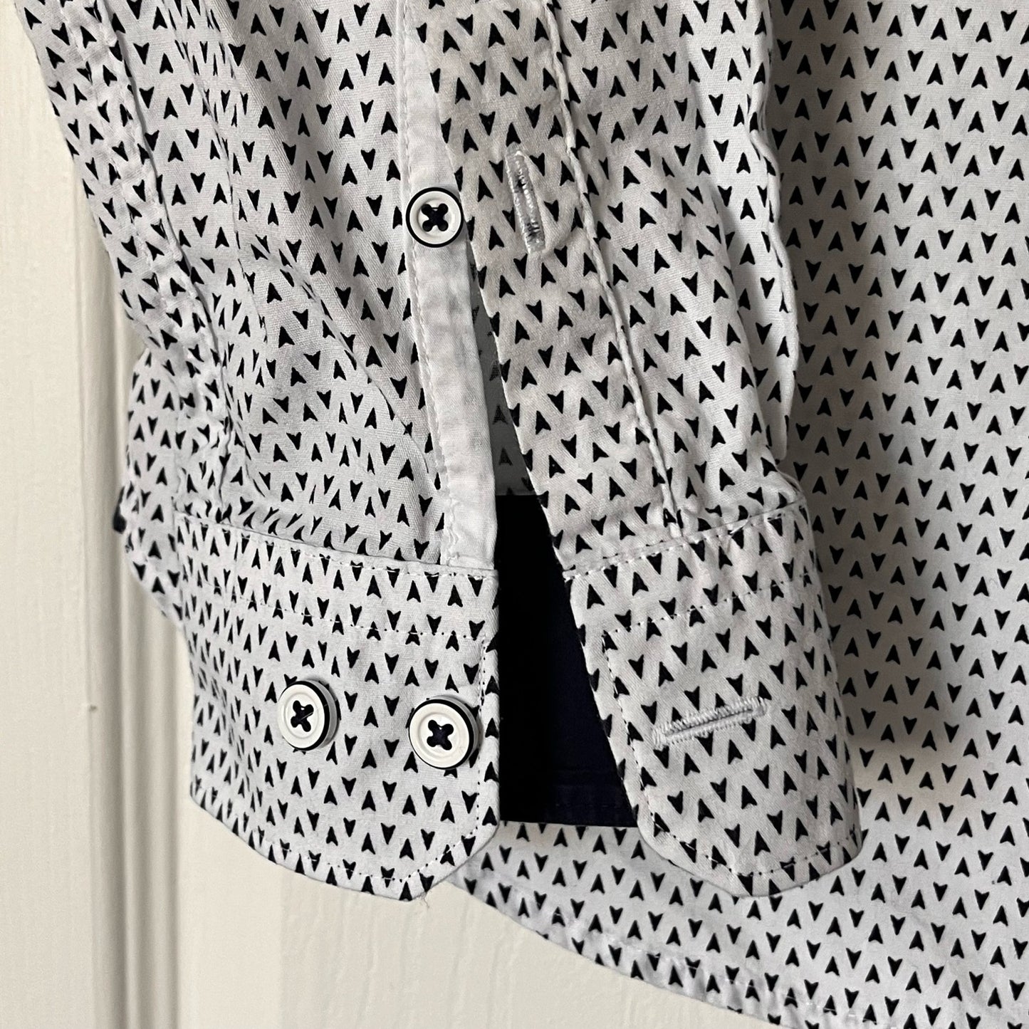 Express Fitted Button-Down Shirt - Size M (15-15 1/2)
