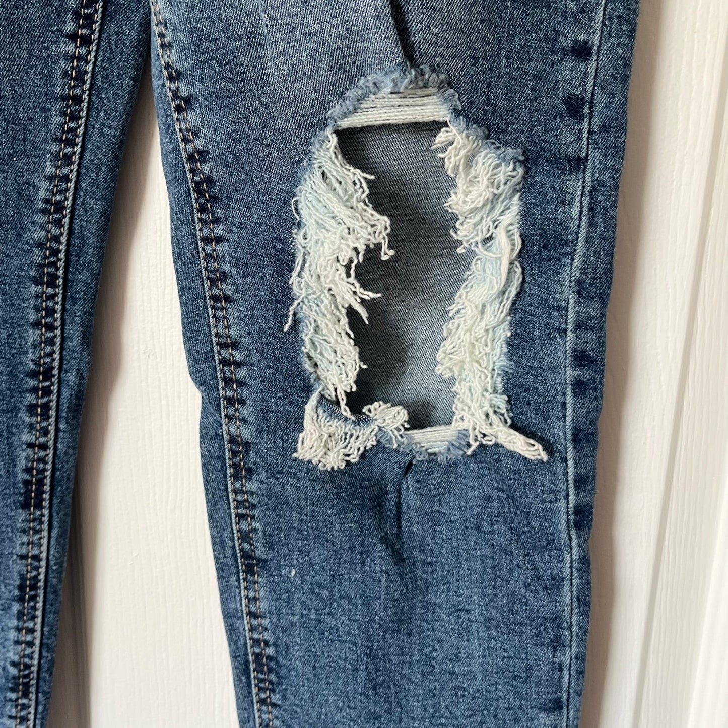 Indigo Rein Distressed Skinny Jeans - Size 5 - NWT