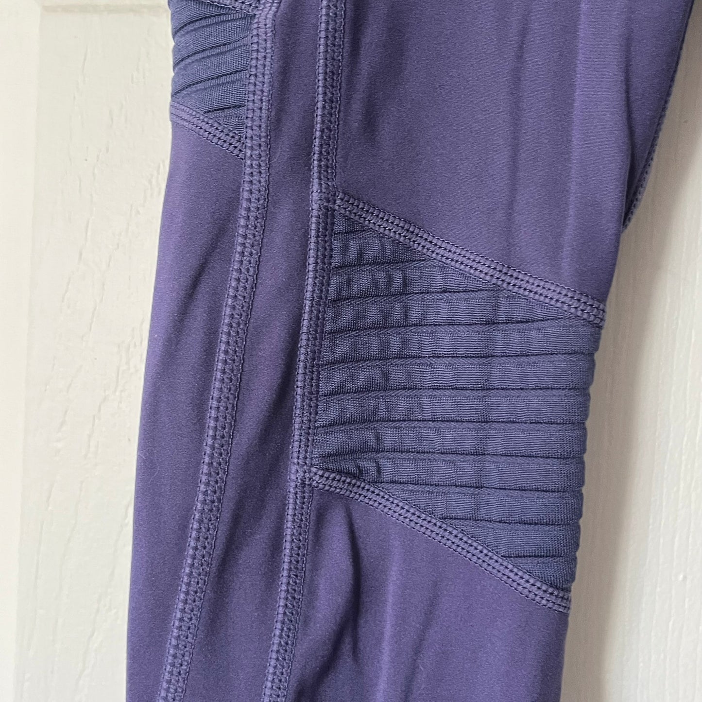 Motion365 by Fabletics Cropped Leggings - Size XS*