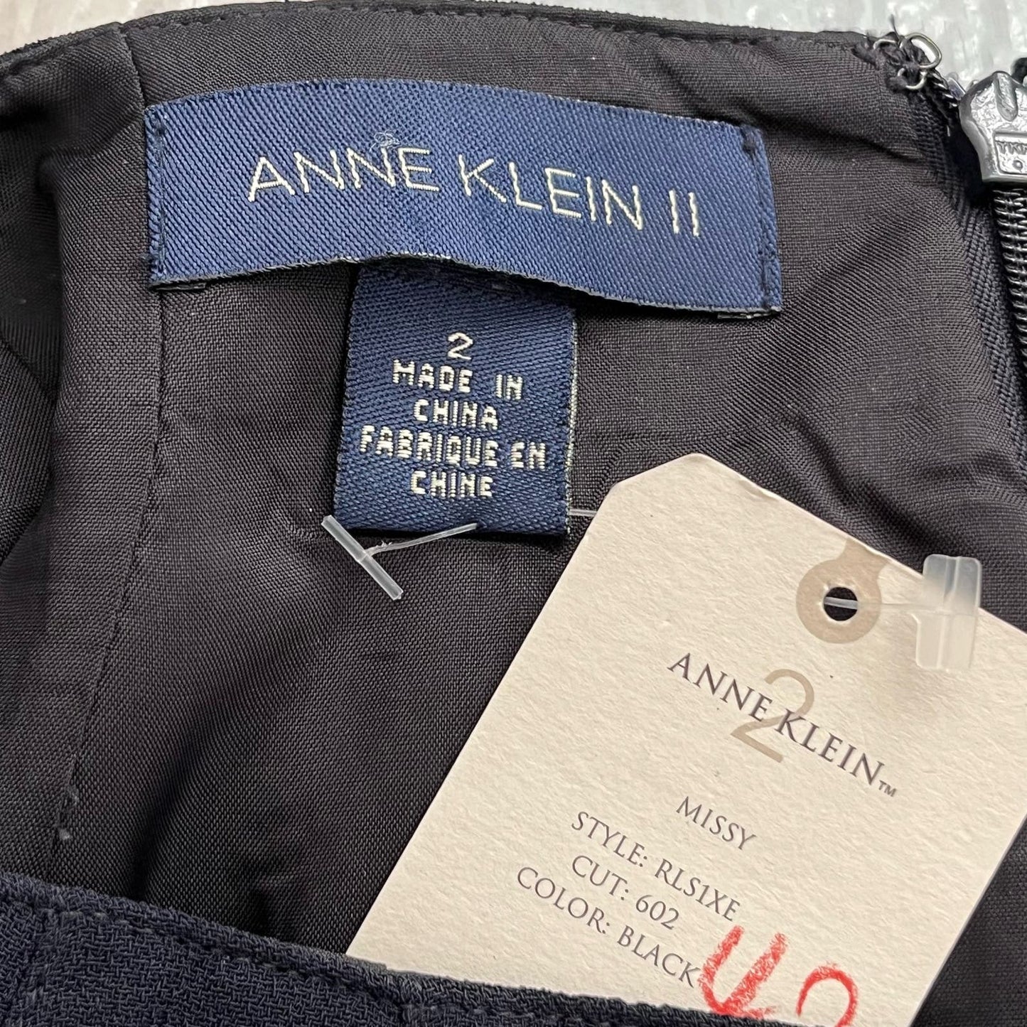 Anne Klein Skirt - Size 2 - NWT