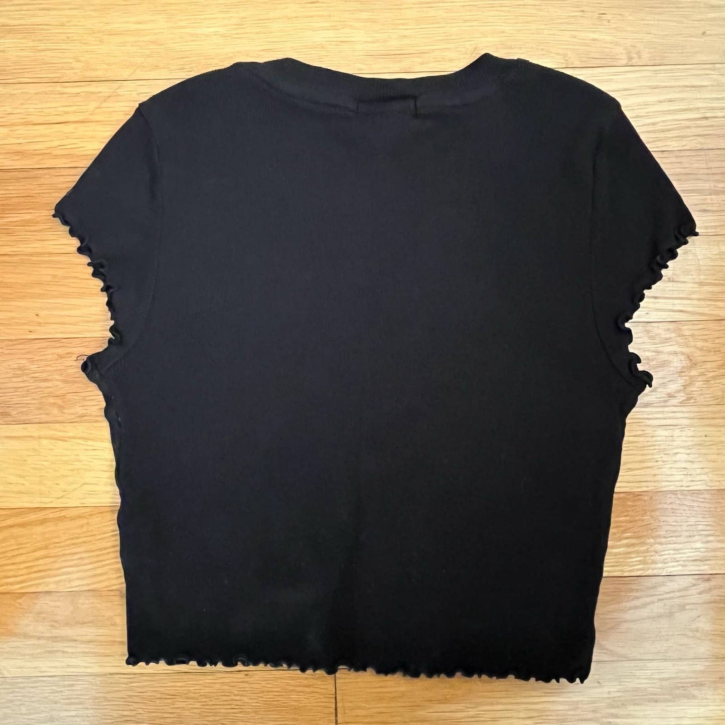 Forever 21 Ribbed Cropped Tee - Size M