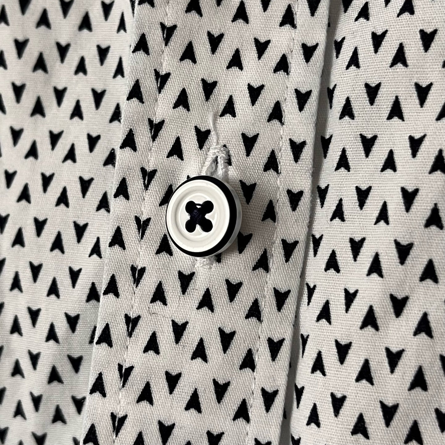 Express Fitted Button-Down Shirt - Size M (15-15 1/2)