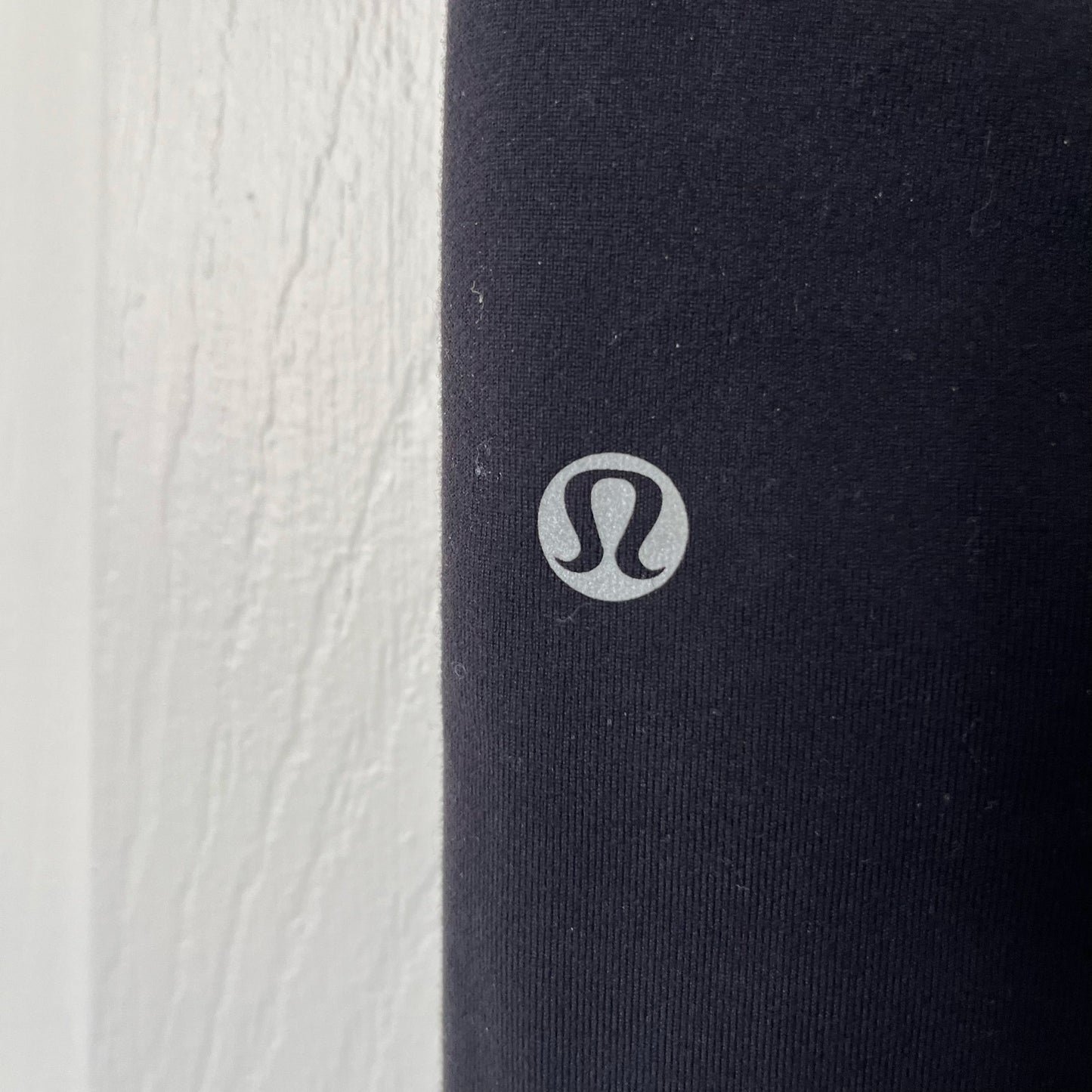 Lululemon Cropped Leggings - Size UNKNOWN