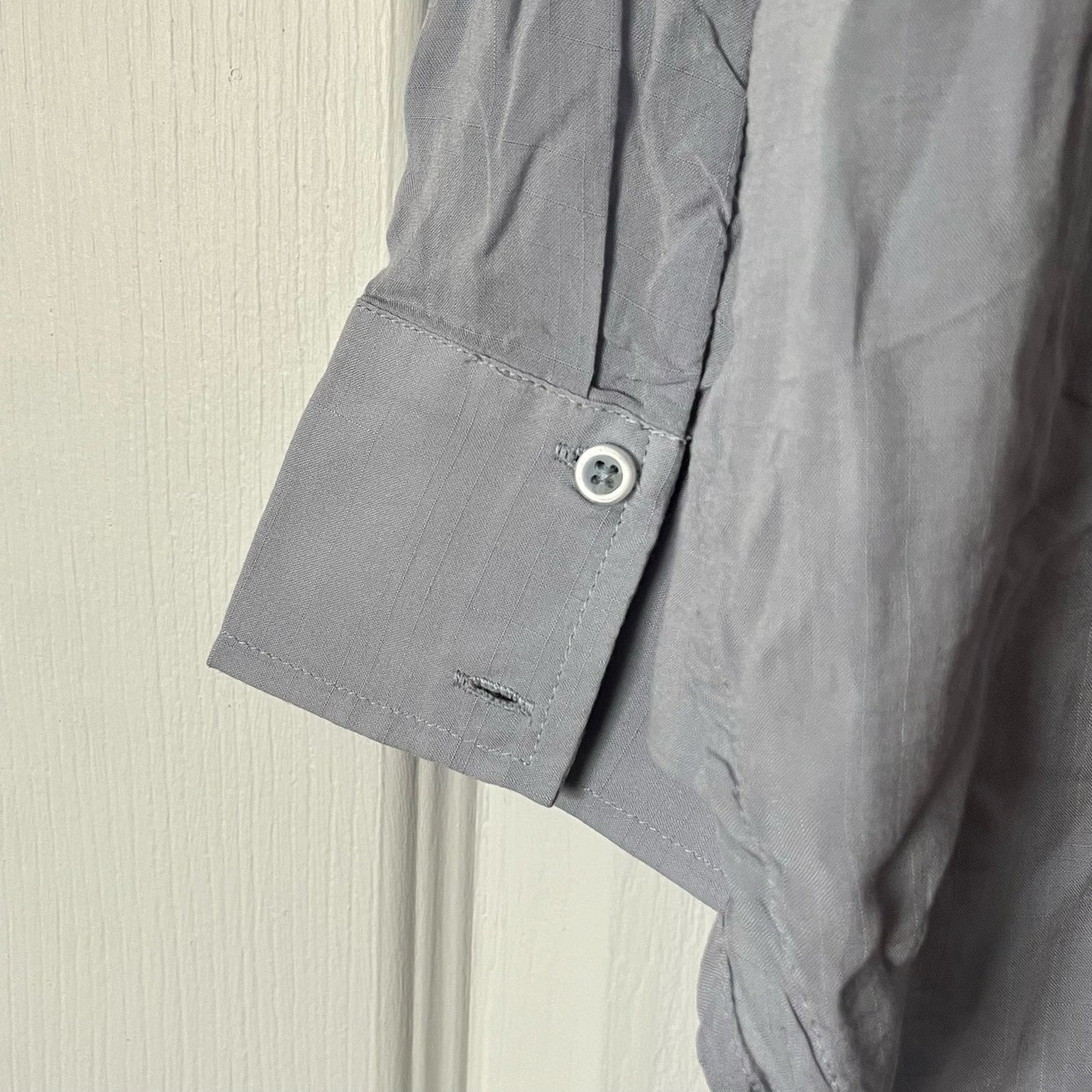 Tousyea Button-Down Shirt - Size M