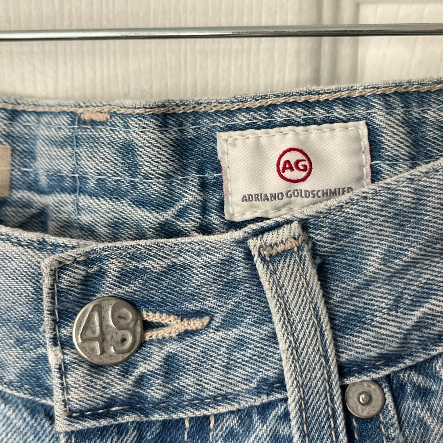 AG Adriano Goldschmied The Nikki Relaxed Skinny Jeans - Size 26R
