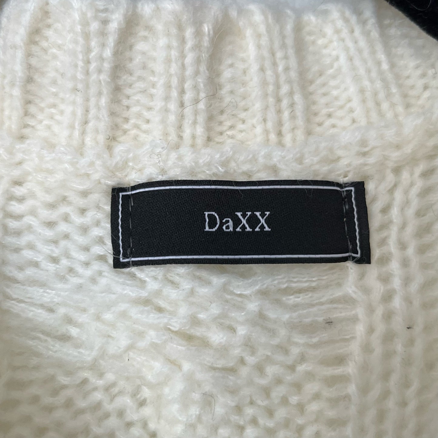 DaXX Onbre Cable Knit Sweater - Size UNKNOWN