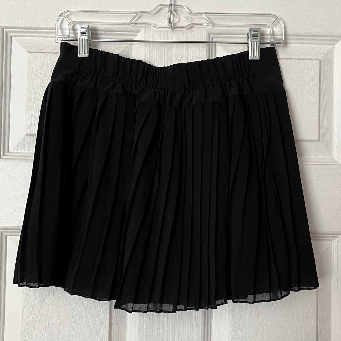 Black Pleated Skirt - Size XXL