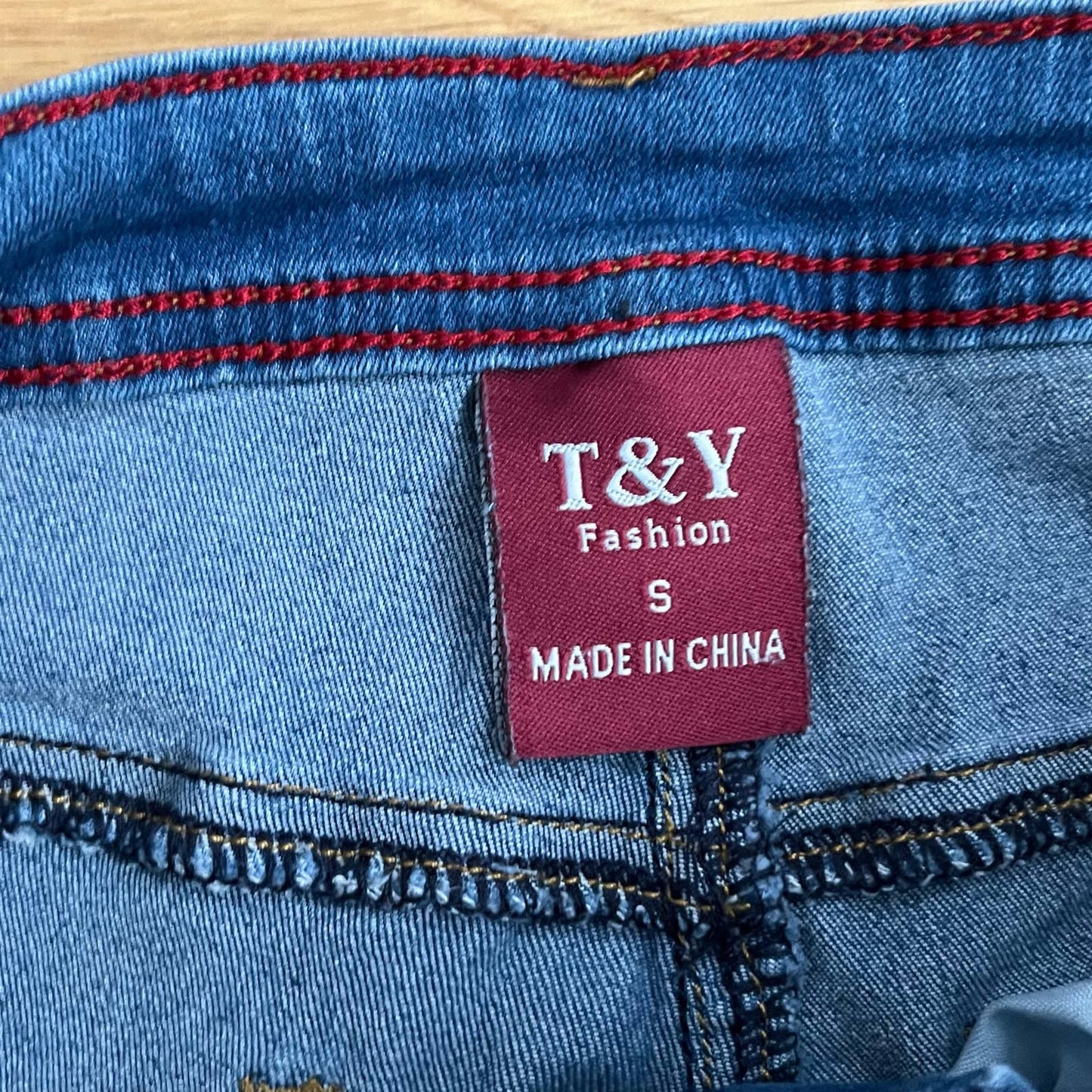 T & Y Fashion Distressed Jeggings - Size S