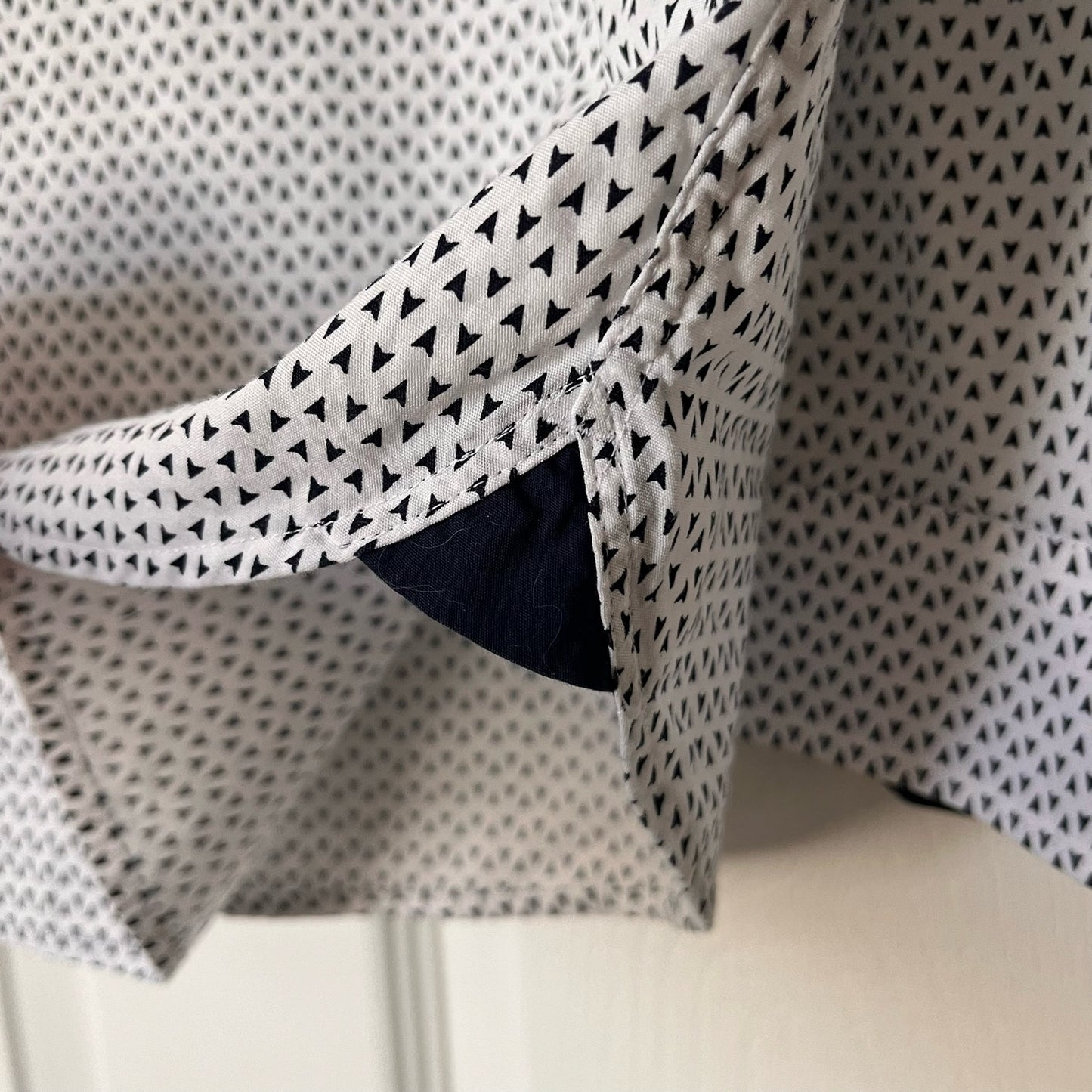 Express Fitted Button-Down Shirt - Size M (15-15 1/2)