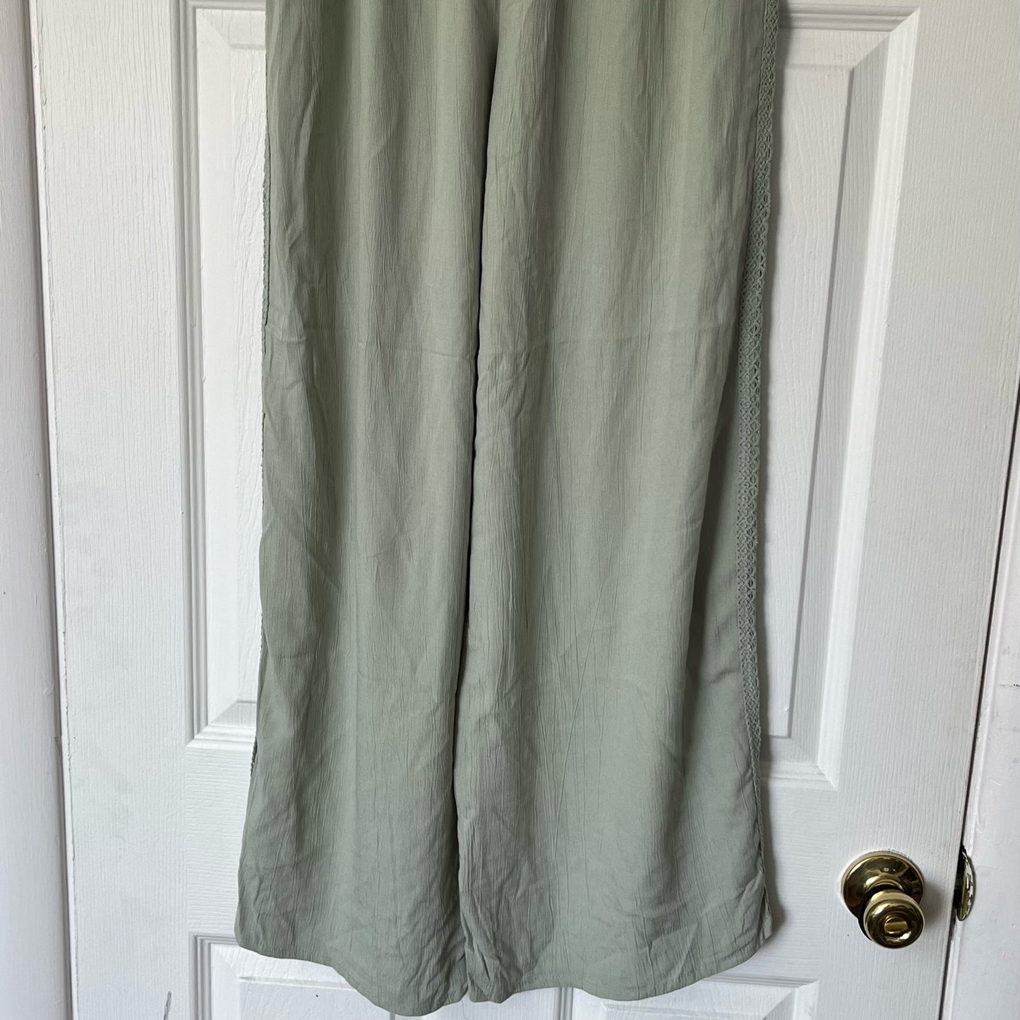 Kiwi + Punch Crochet Trim Lounge Set - Size L