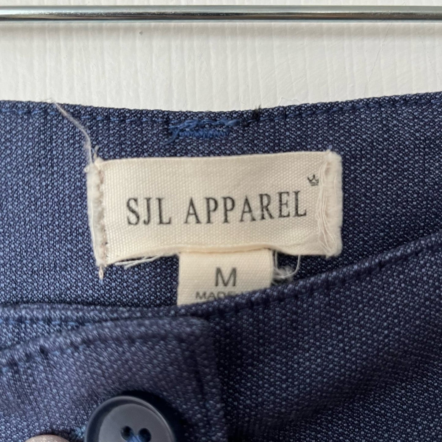 SJL Apparel Slim Pants - Size M