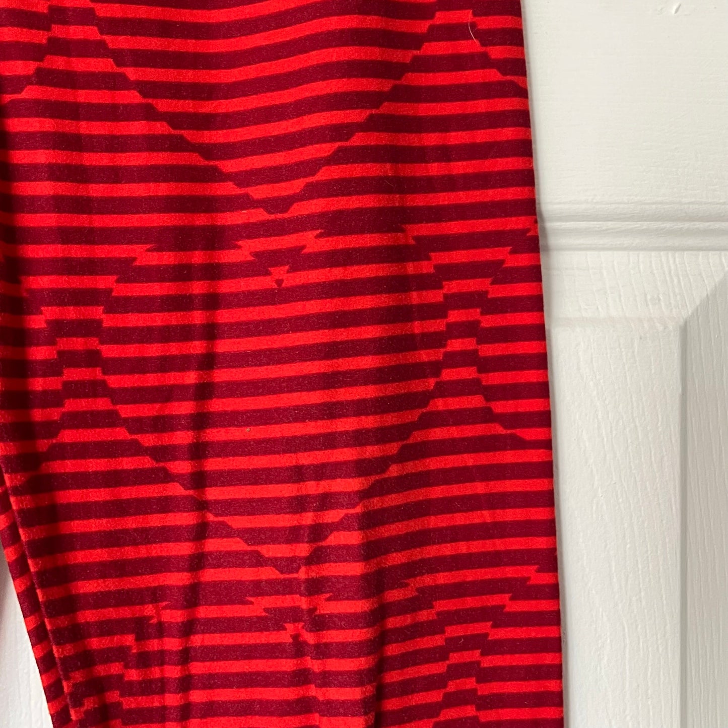 LuLaRoe Striped Heart Leggings - Size OS