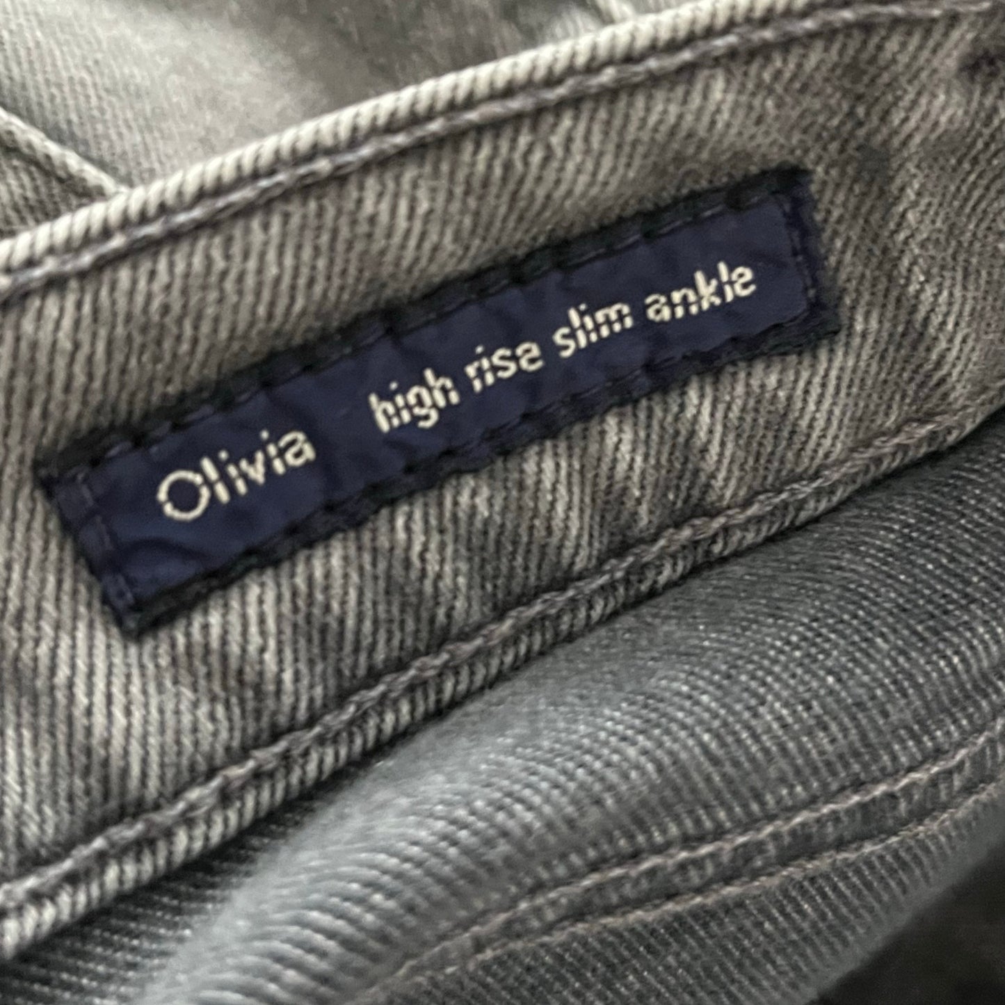 Citizens of Humanity Olivia High-Rise Slim Ankle Jeans - Size 27