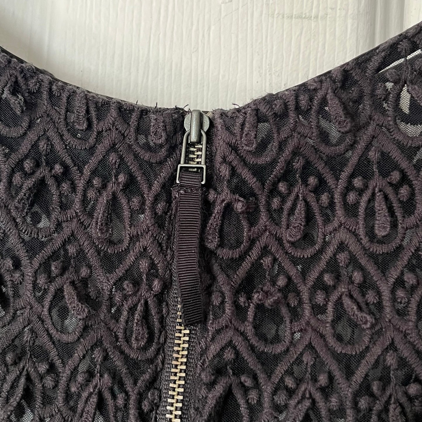Banana Republic Mesh Lacy Embroidered Top - Size M
