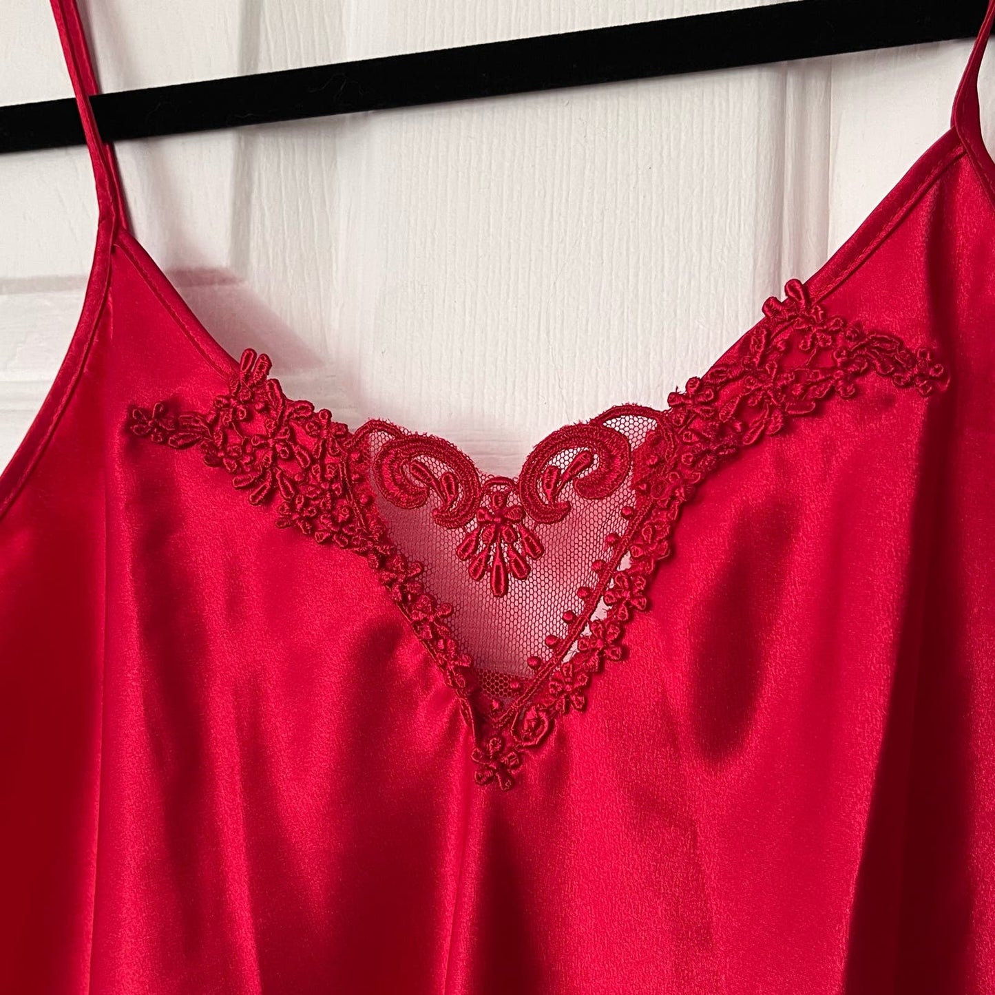 Dentelle V-Neck Lace Trim Satin Chemise - Size M