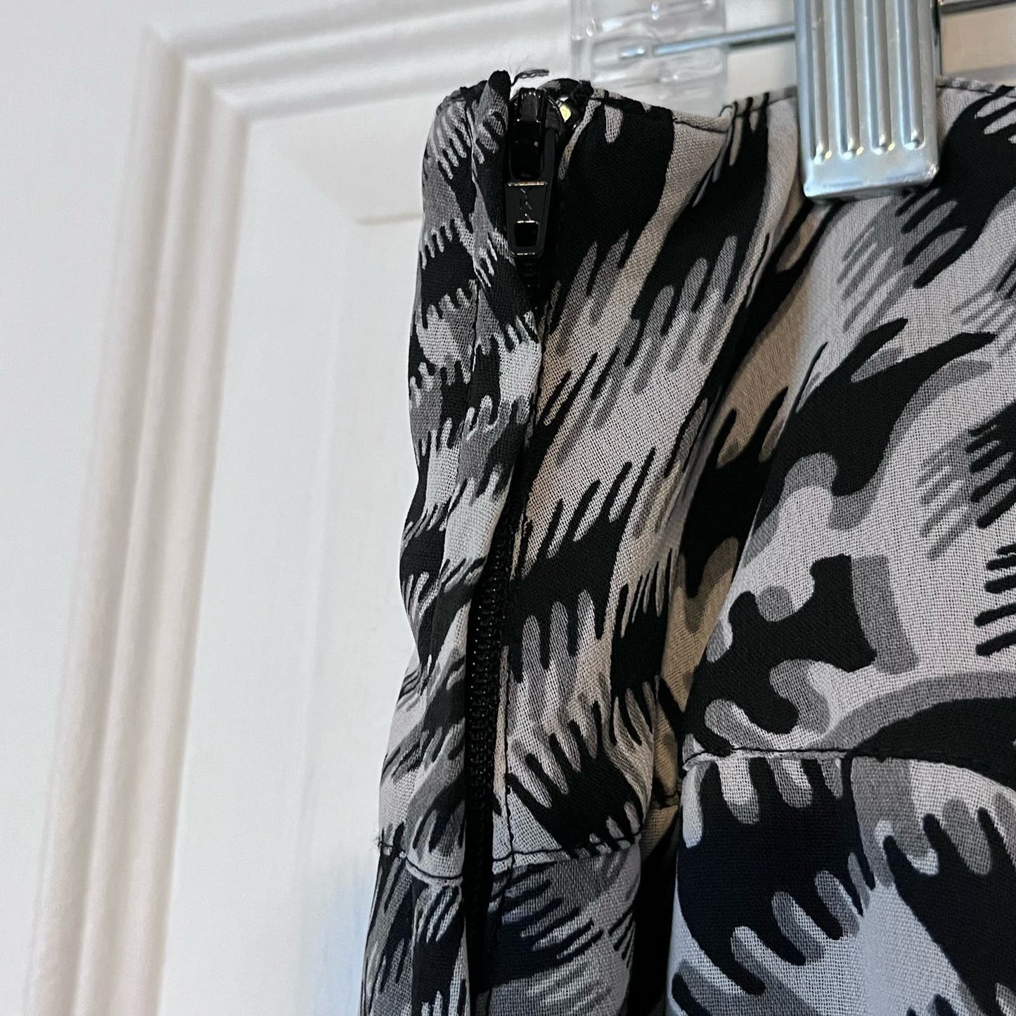 H&M Chiffon Overlay Skirt - Size 10 - NWOT