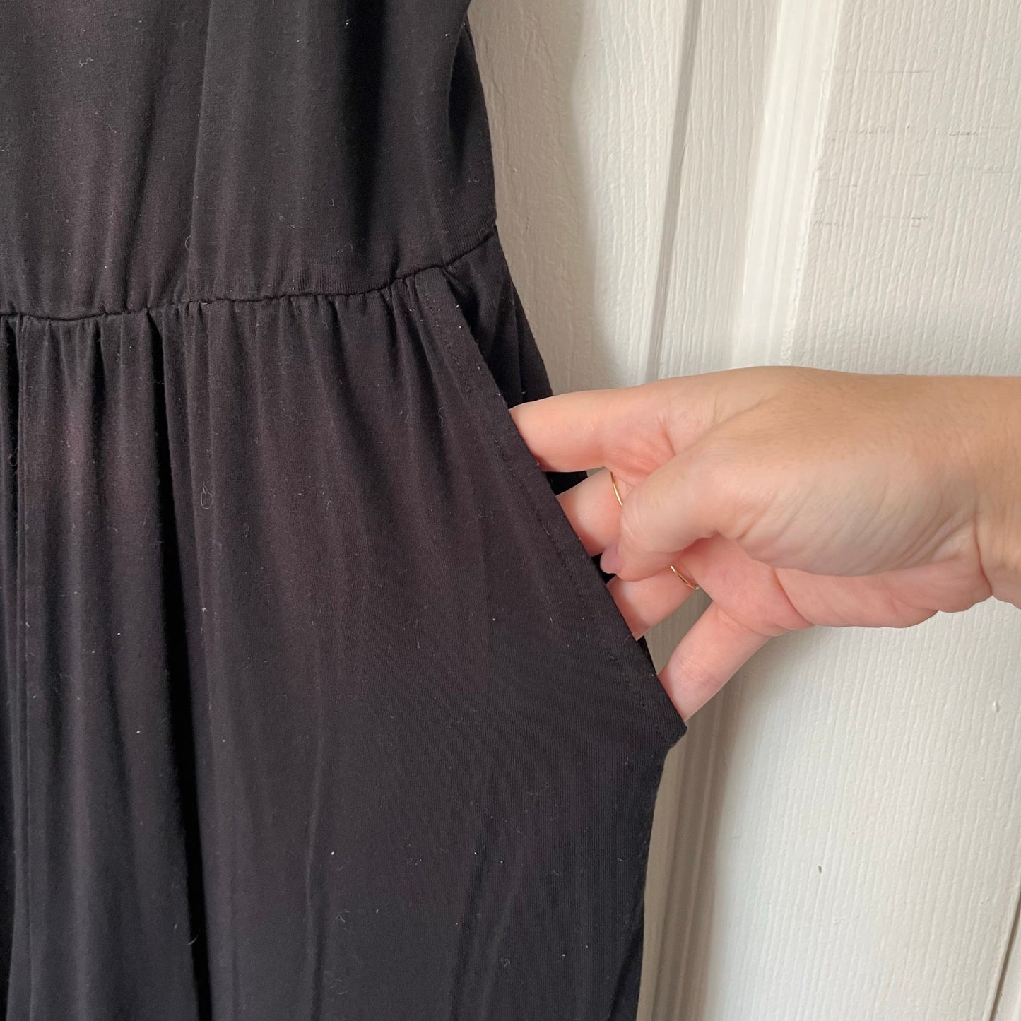 Old Navy Cropped Leg Jumpsuit - Size M
