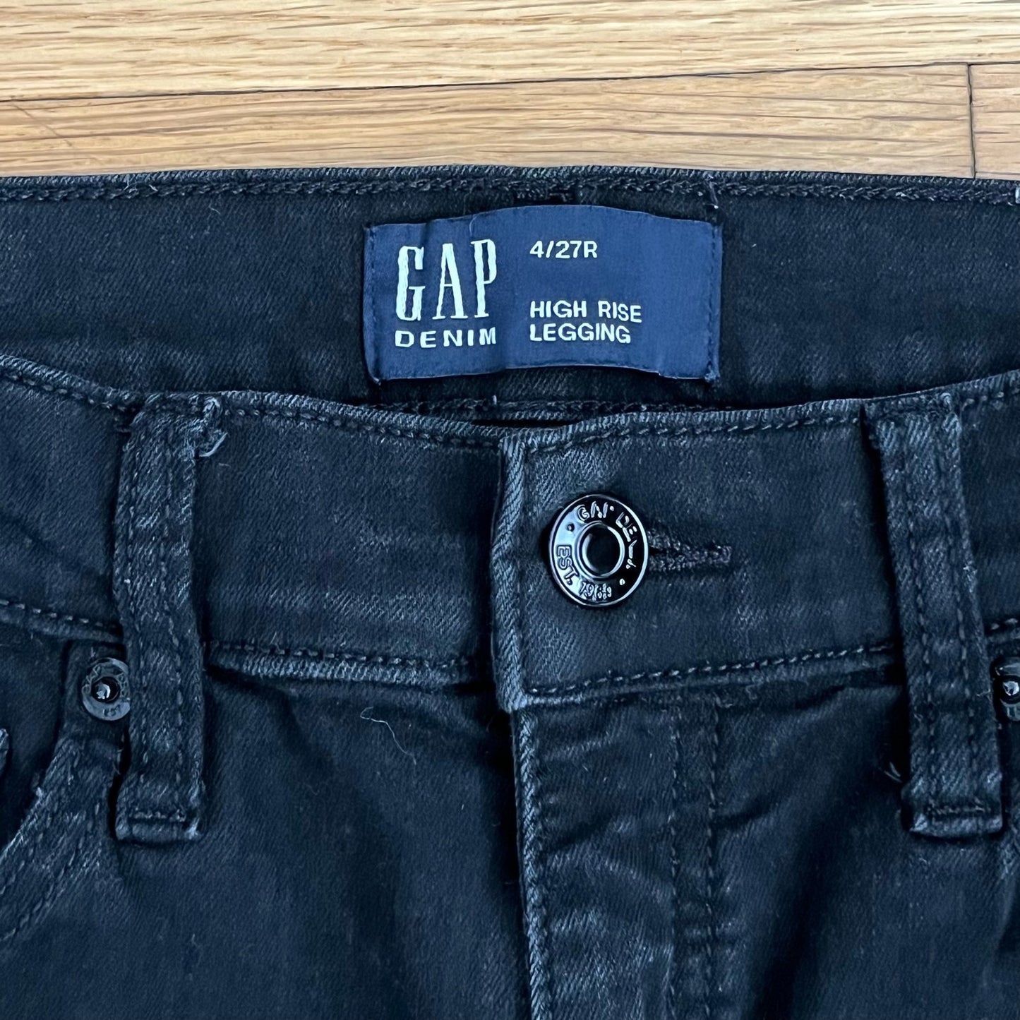 Gap Denim High Rise Legging - Size 4 / 27R