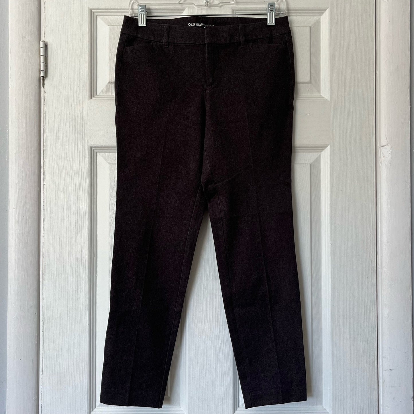 Old Navy Pixie Mid-Rise Cropped Pants - Size 4