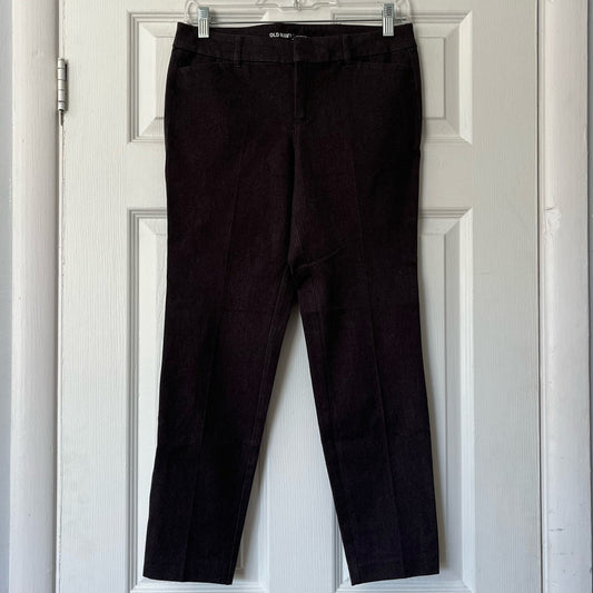 Old Navy Pixie Mid-Rise Cropped Pants - Size 4