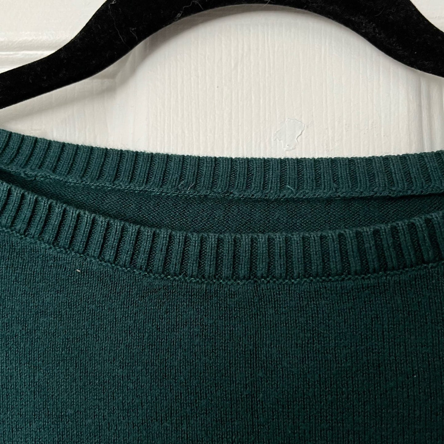 The Limited Pullover Sweater w/Shirttail Hem - Size UNKNOWN