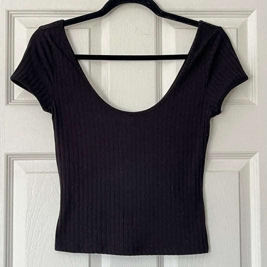 H&M Ribbed Scoopneck Cropped Tee - Size S