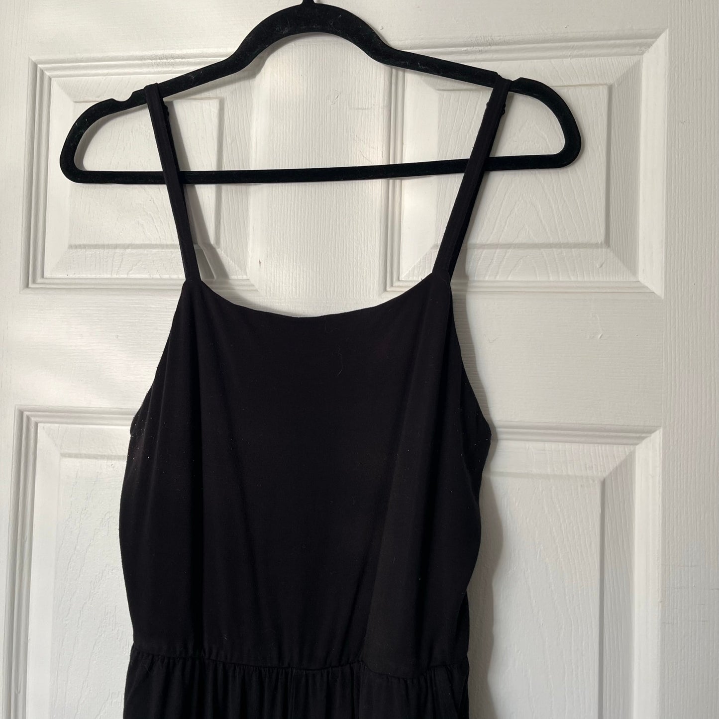 Old Navy Cropped Leg Jumpsuit - Size M