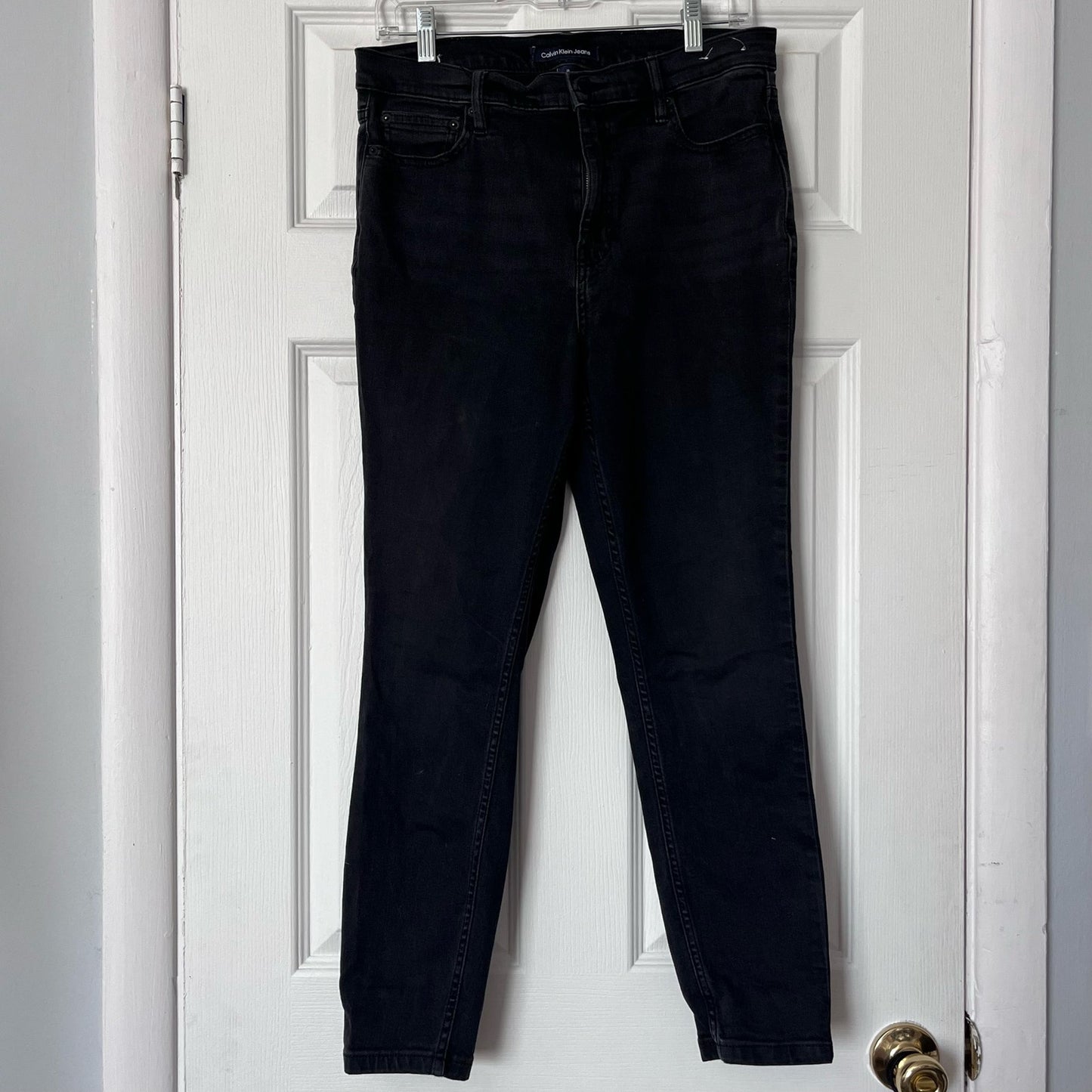 Calvin Klein Jeans High Rise Jegging - Size 31