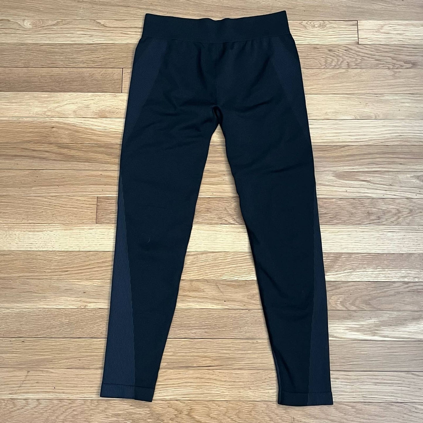 GU Sports Capri Leggings - Size L
