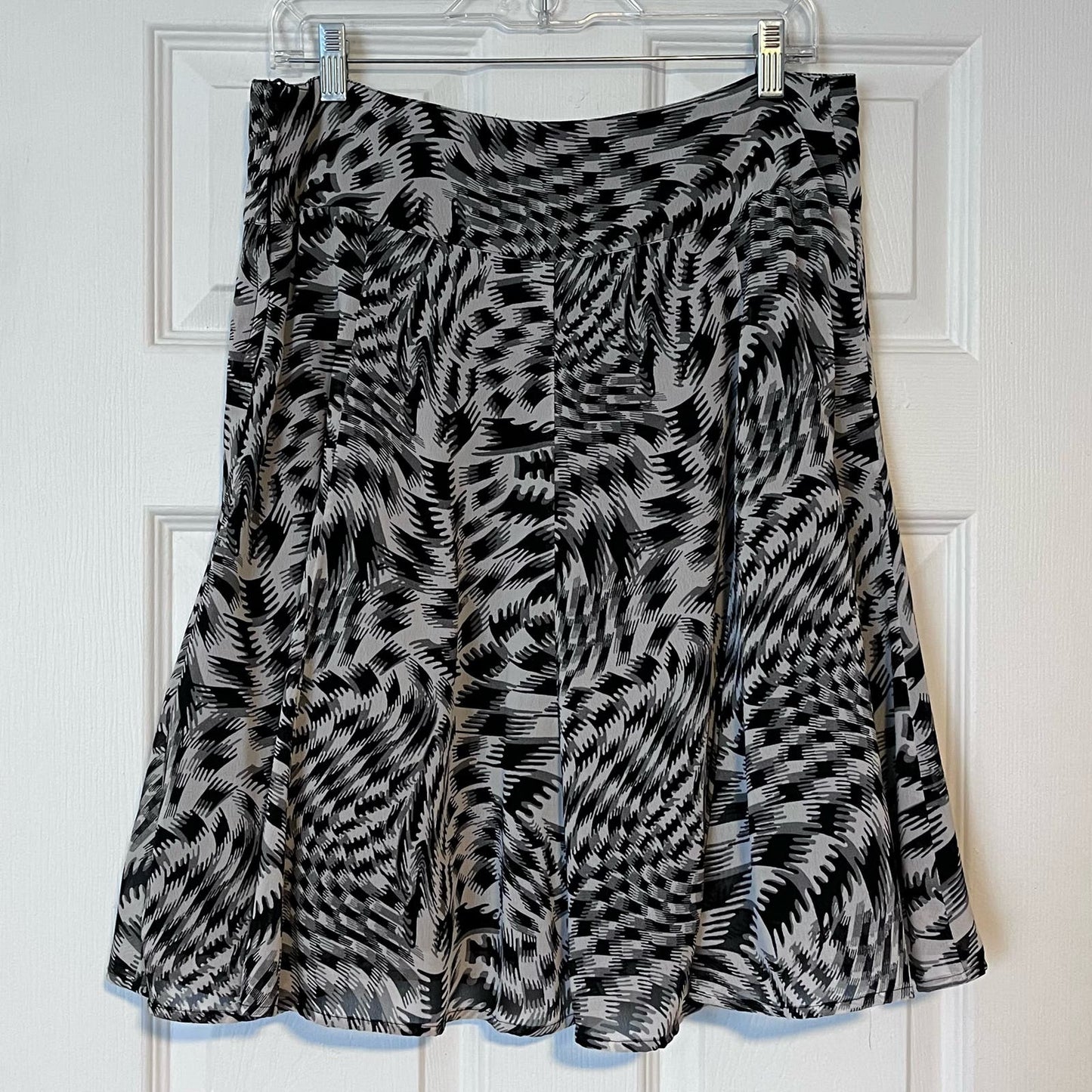 H&M Chiffon Overlay Skirt - Size 10 - NWOT