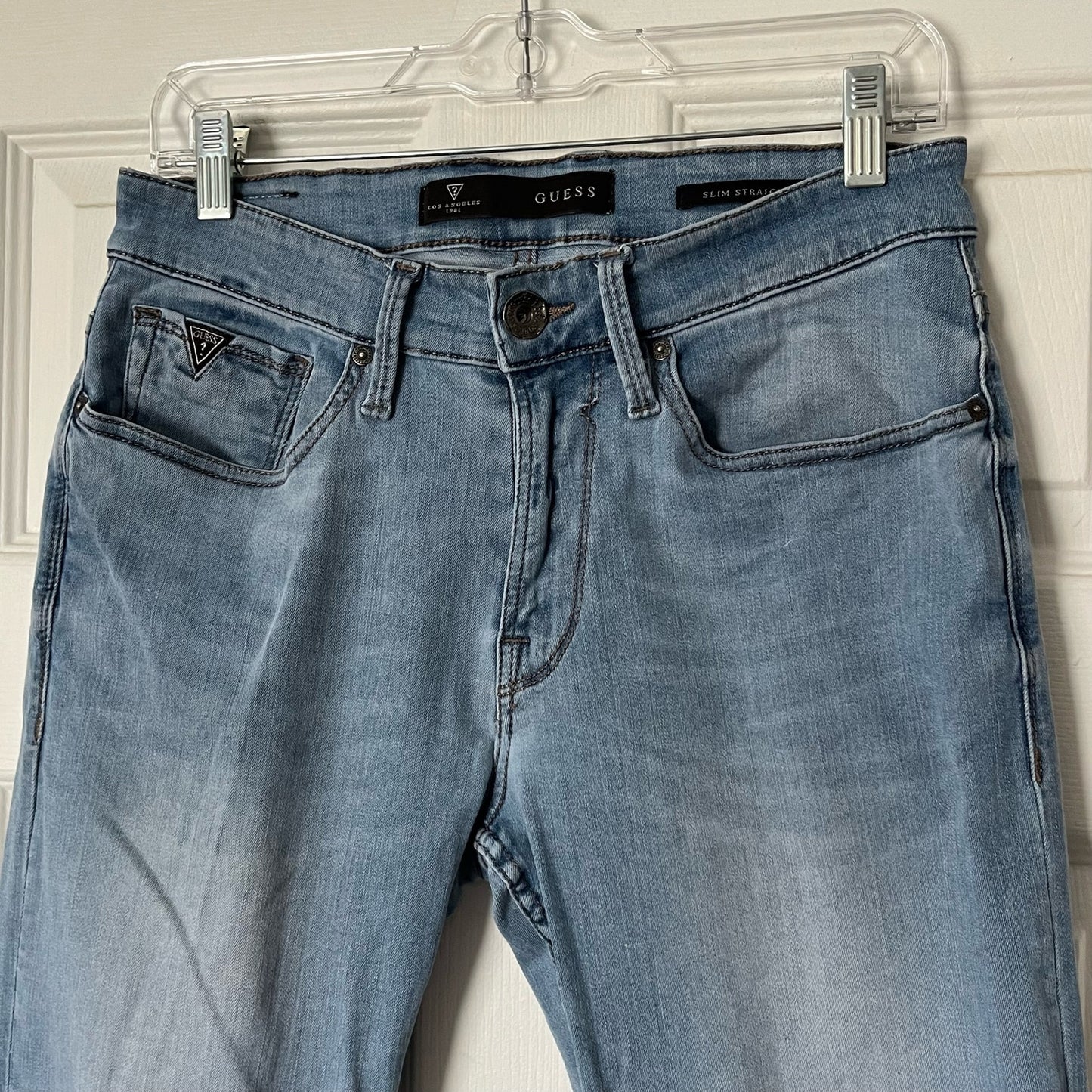 Guess Slim Straight Jeans - Size 31x32