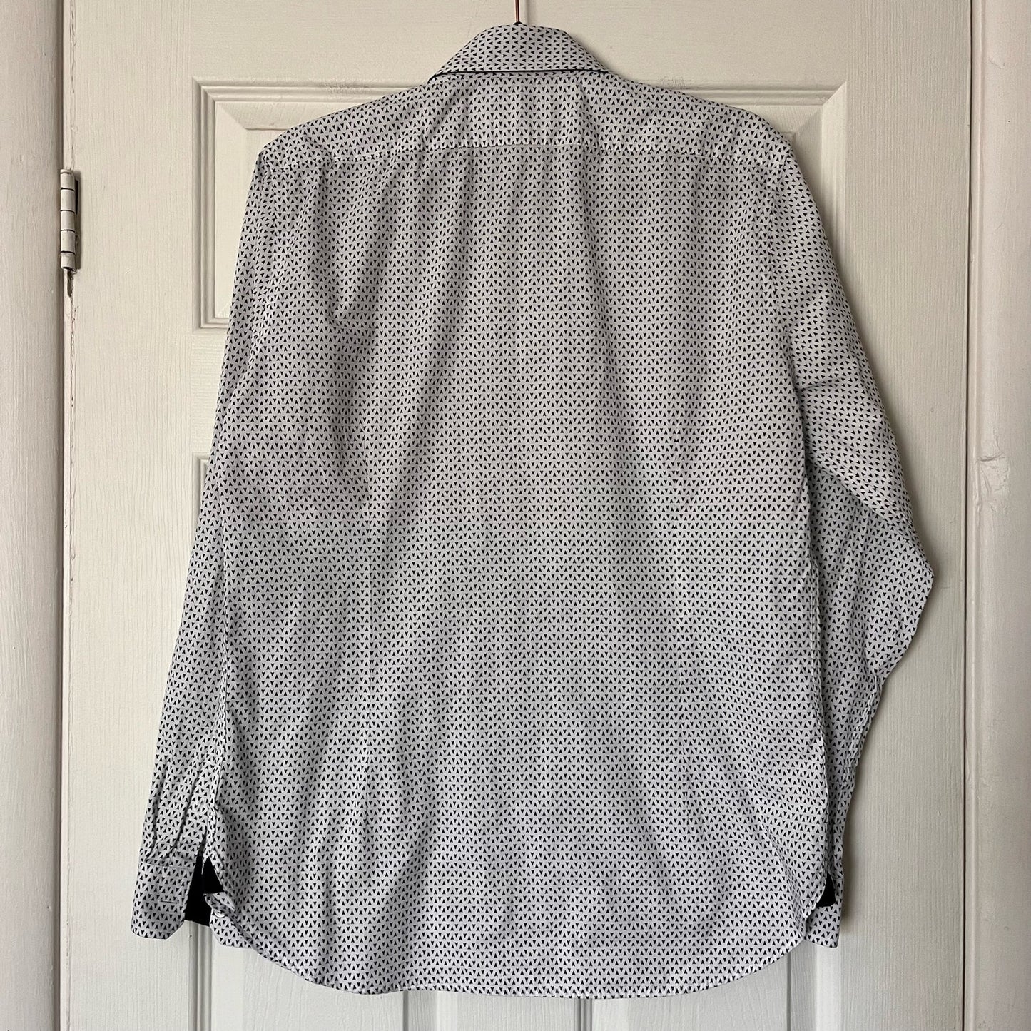 Express Fitted Button-Down Shirt - Size M (15-15 1/2)