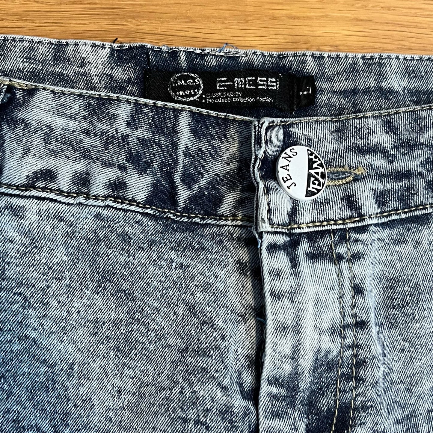 E-Messi Bow Cutout Jeans - Size L*